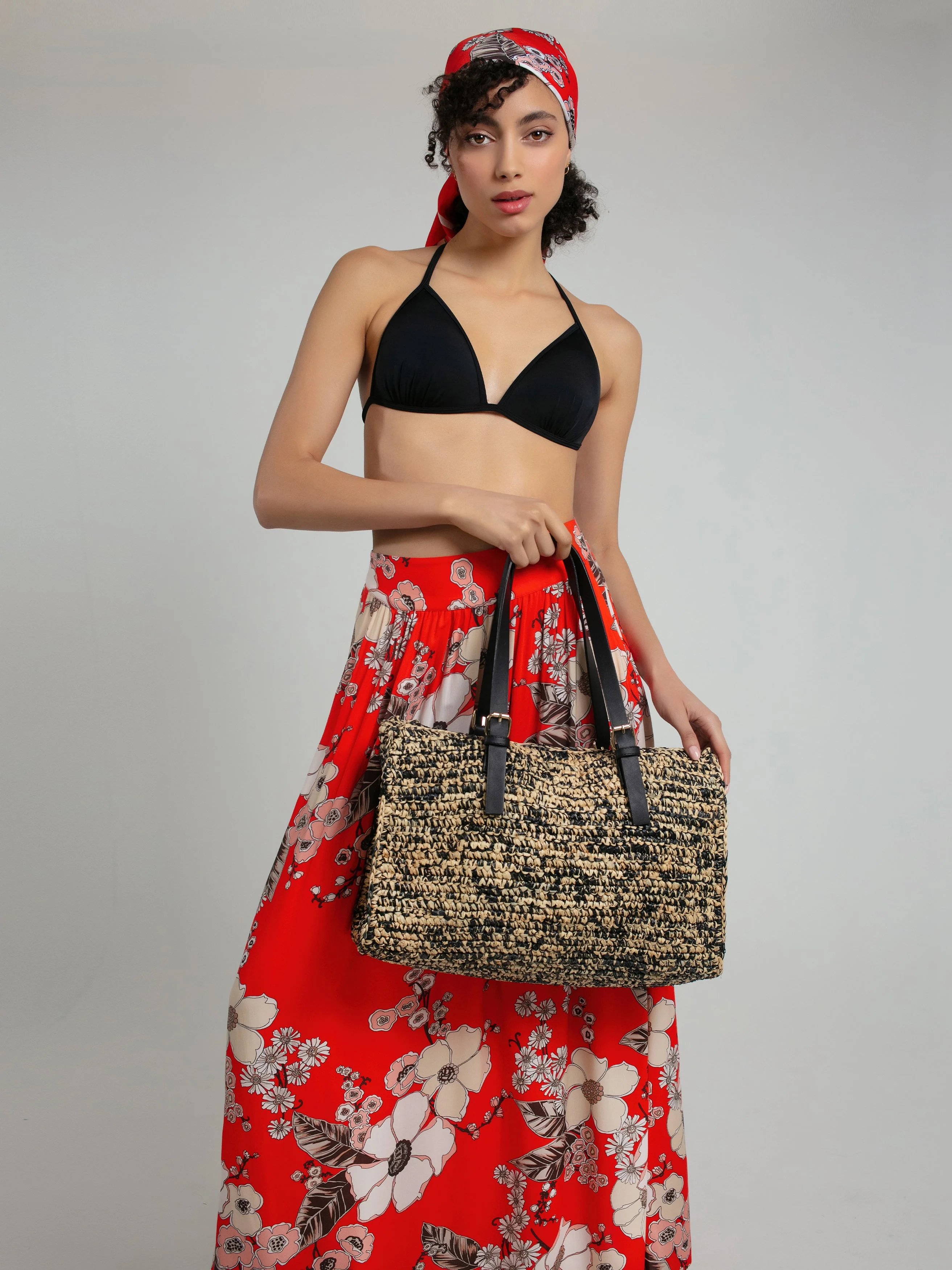 KATIE SHOPPER - Image 2