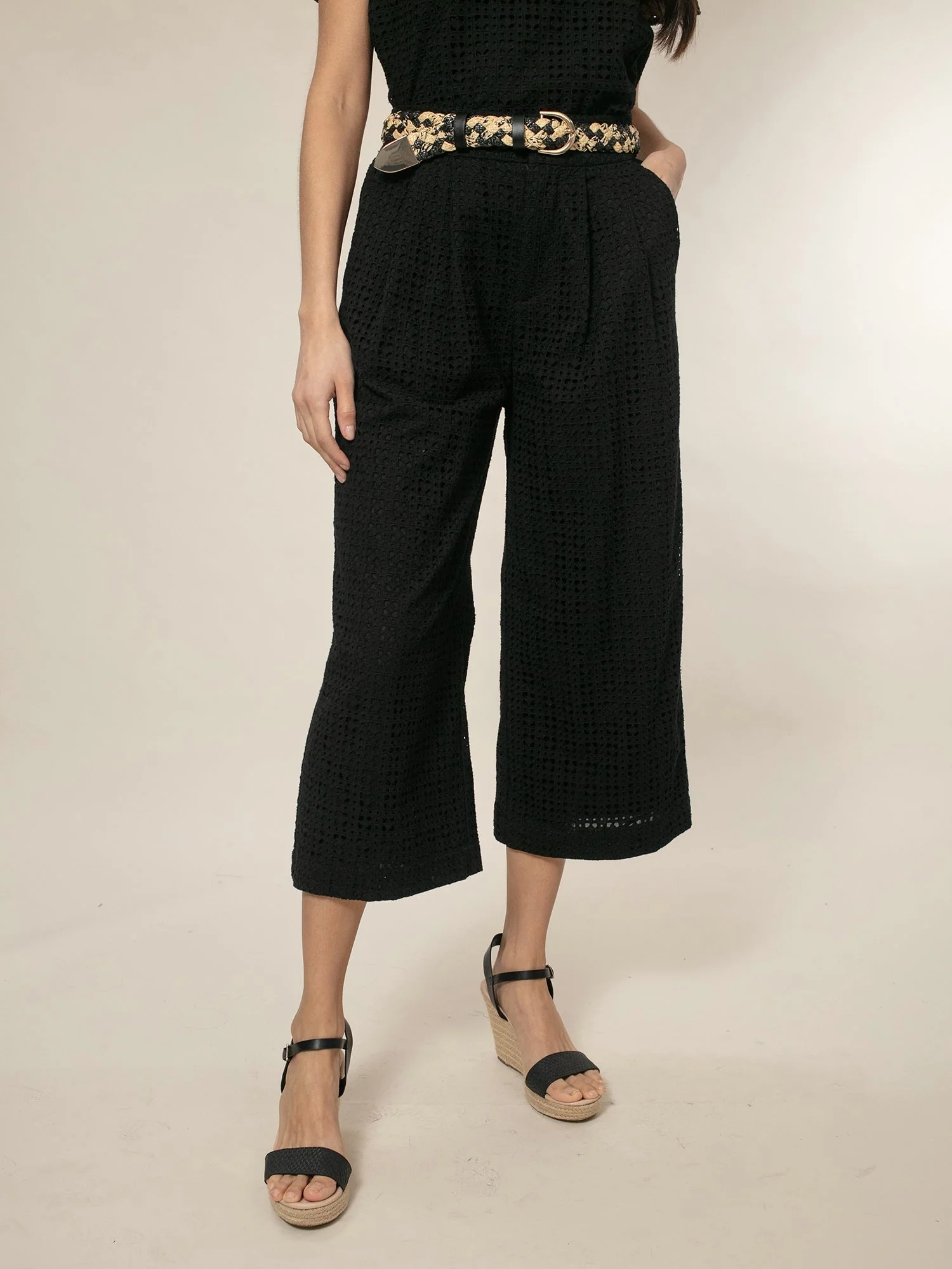 Marybeth Broderie Trousers - Black - Image 4